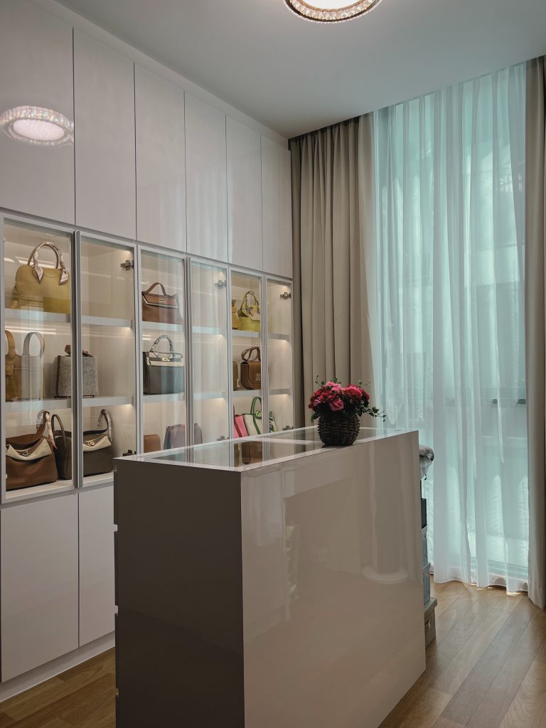 Display Cabinet Design