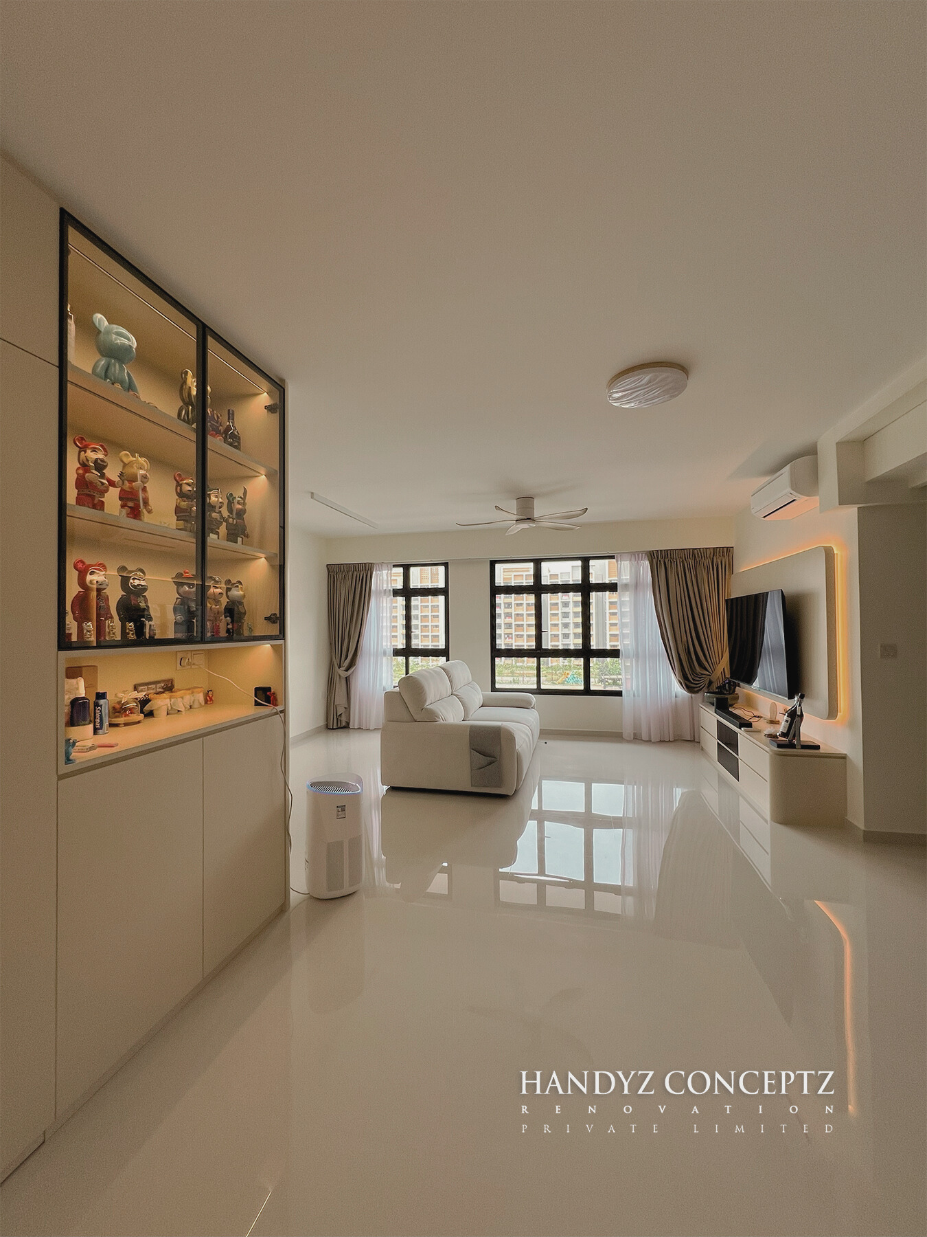 Display Cabinet