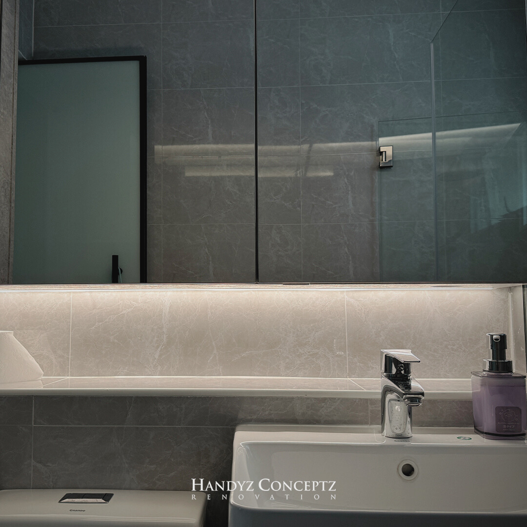 HDB Bathroom Vanity Cabinet