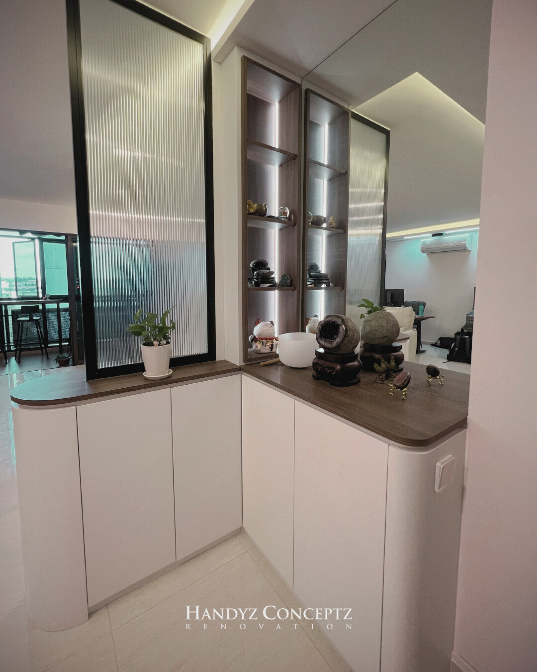 HDB Fluted Galss Panel