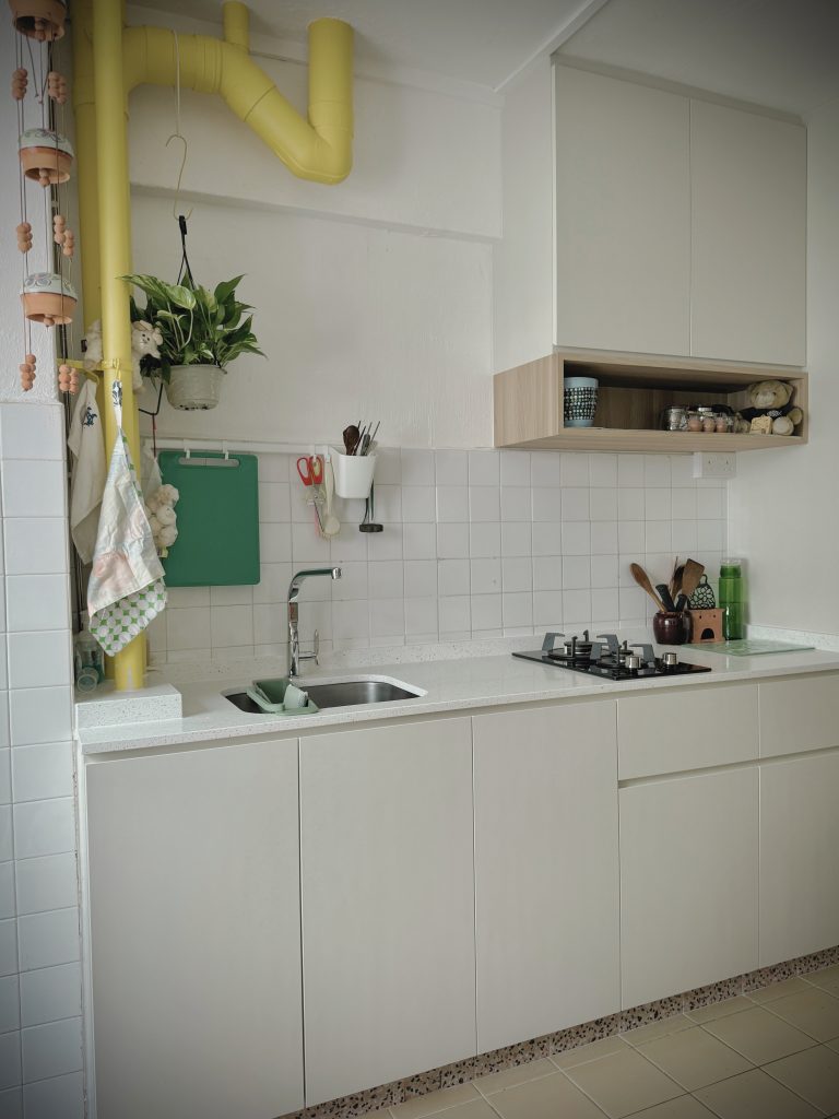 HDB Kitchen Cabinet