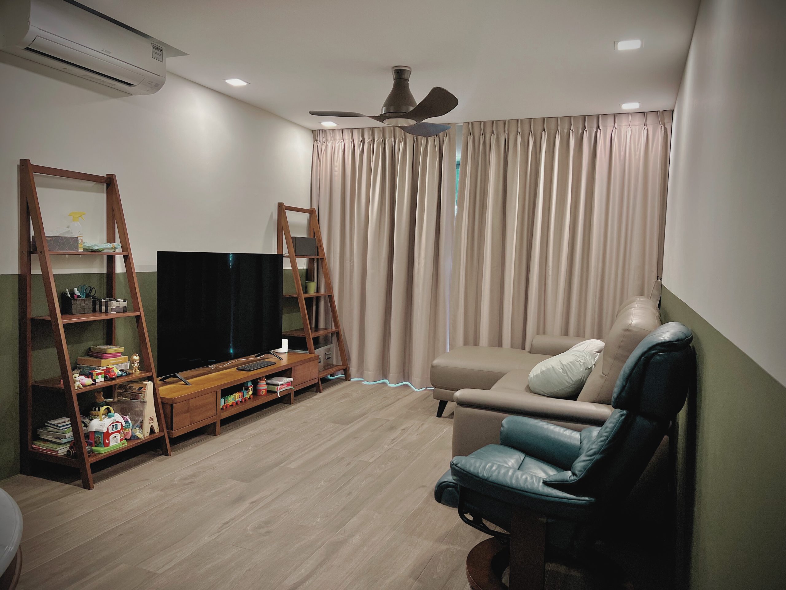 Living Room wall in two colors