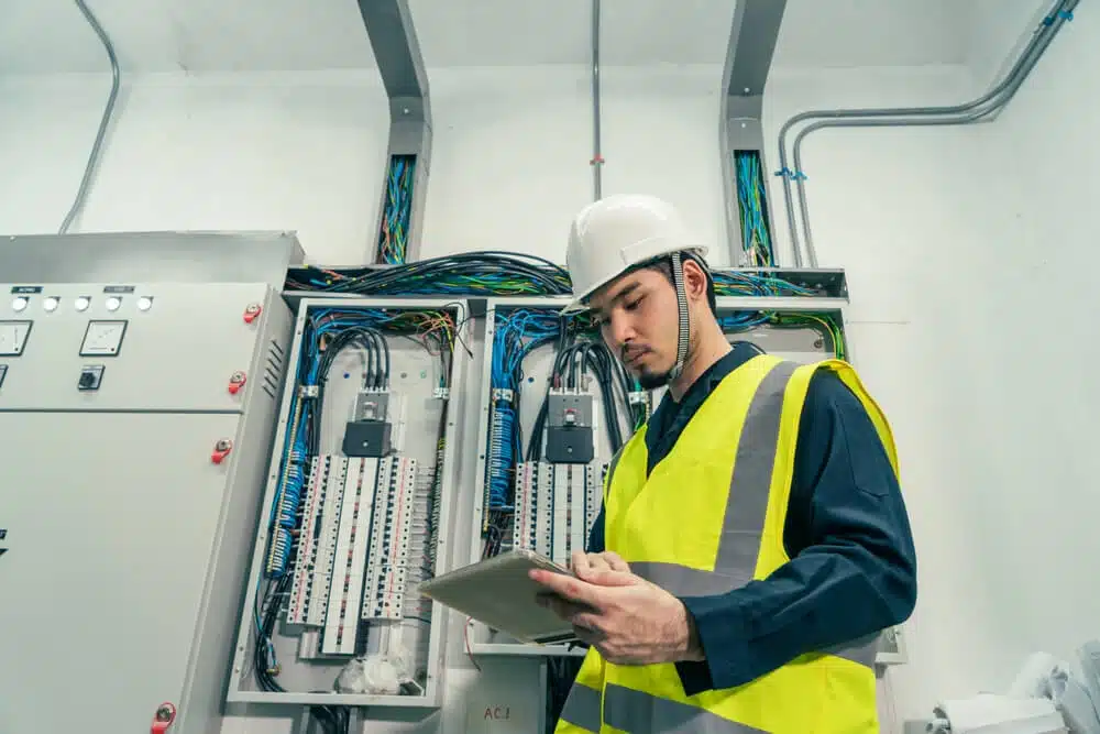 hdb electrician