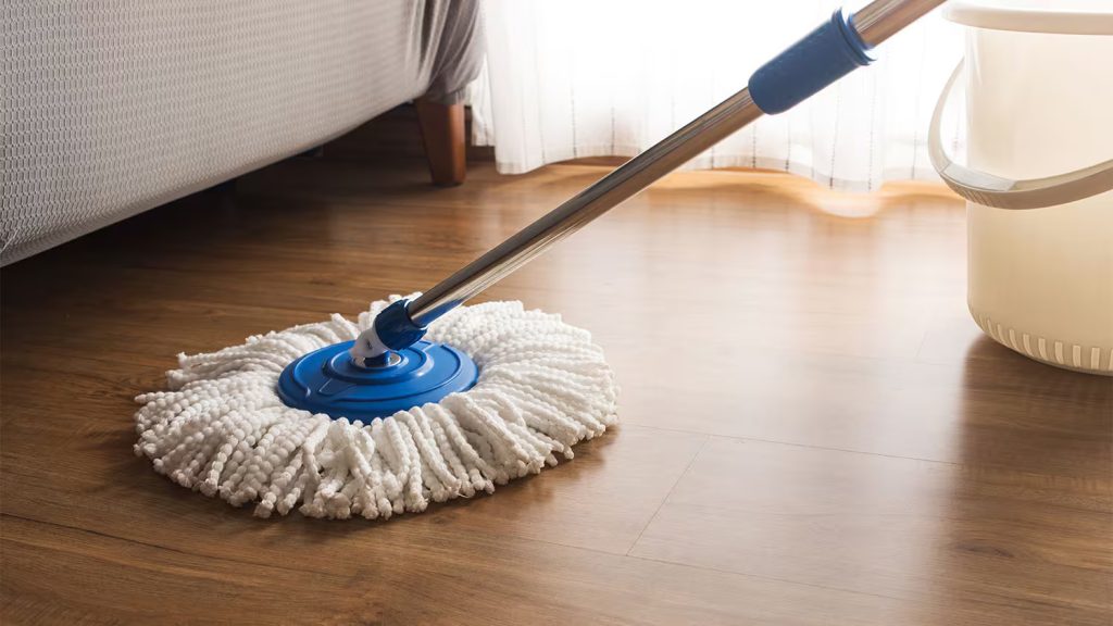 how to clean vinyl floors